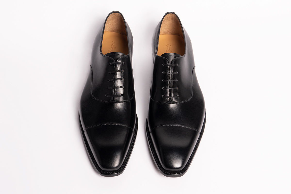 Carlos Santos 8627 Cap-Toe Oxford in Black Calf, Goodyear Welted with leather sole, chiseled 387 Last, formal full grain calfskin shoes