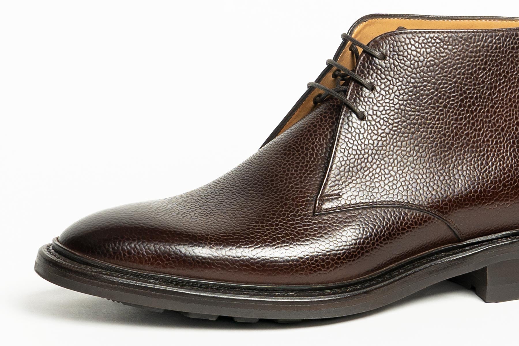 Carlos Santos 7991 Charlie Chukka Boots in Dark Brown Scotchgrain close-up view