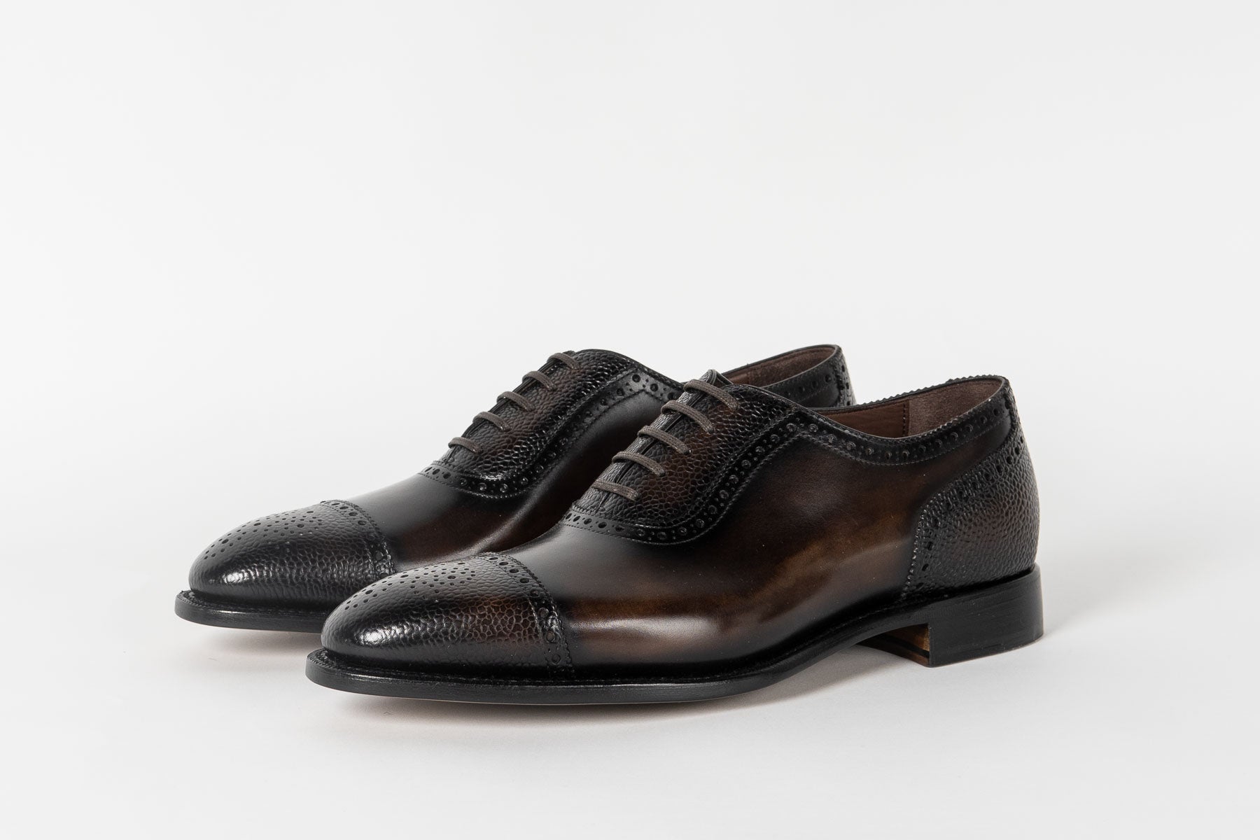 Carlos Santos 1115 Handgrade Oxford - GMTO