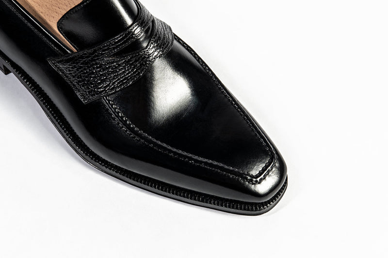 Enzo Bonafe Art. 3728 Penny Loafers In Black Calf & Shark Leather