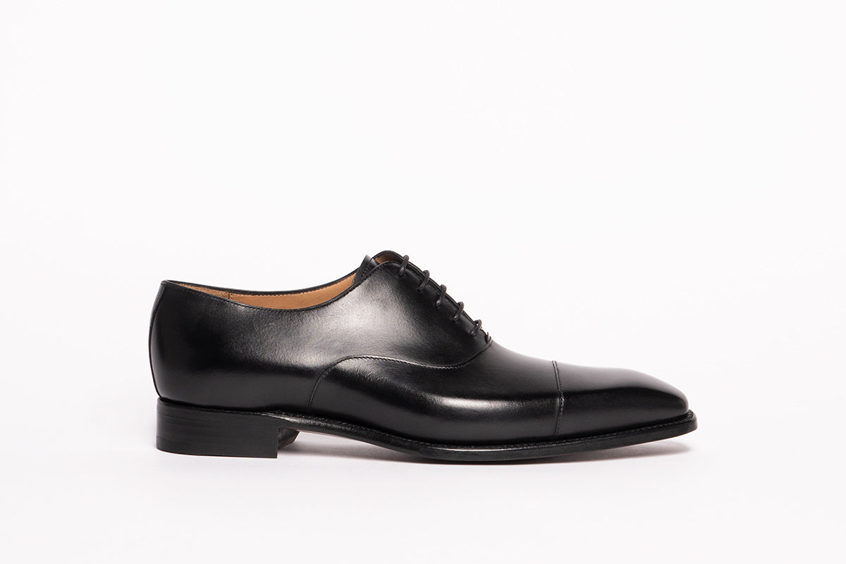 Carlos Santos 8627 Cap-Toe Oxford In Black Calf | The Noble Shoe